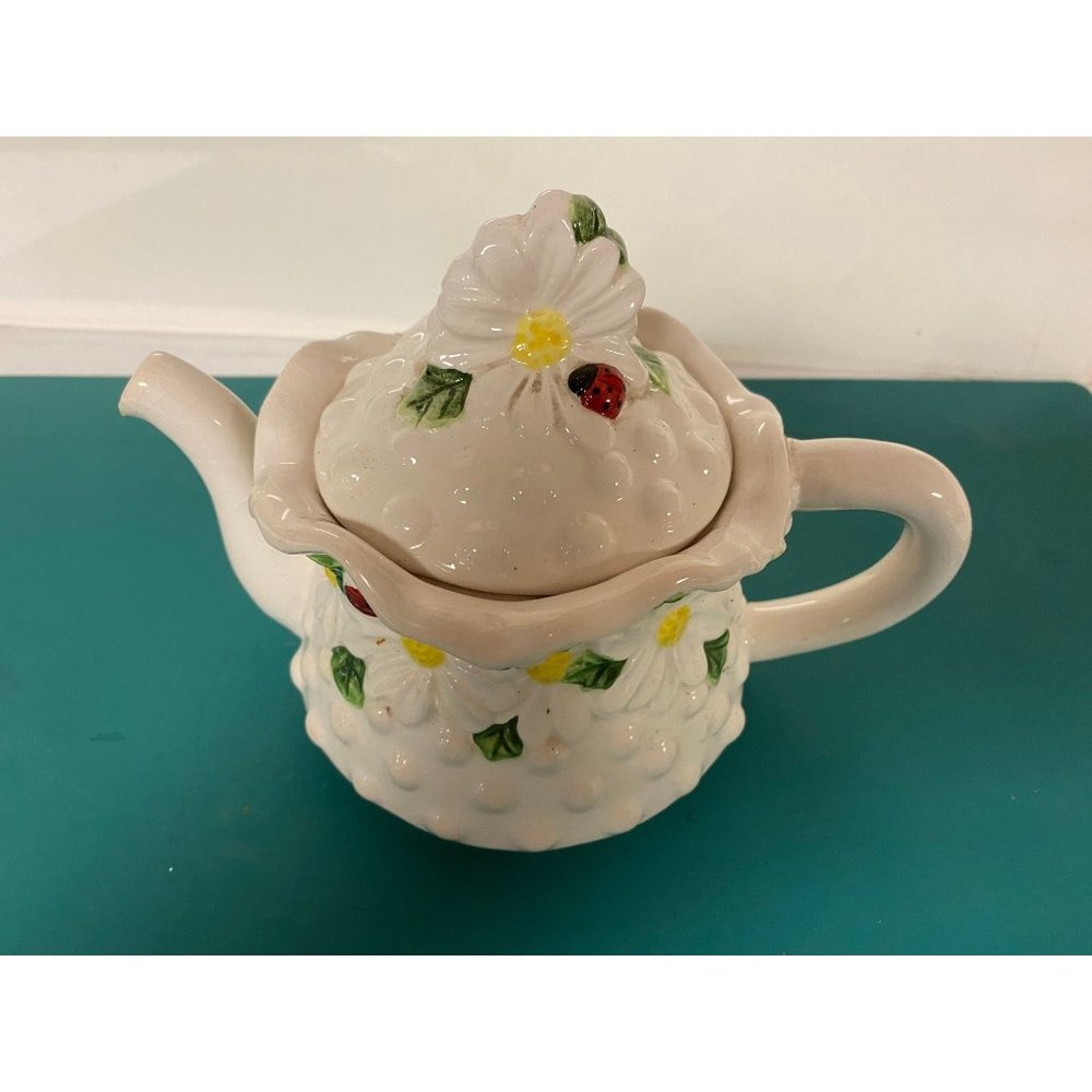 Vintage Hobnail Daisy and Ladybug Teapot Ceramic